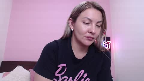 Snapshot of danika_bellaa chatting on February 2025 01:34:01 AM K A R O L online show from February 2025 01:34:01 AM