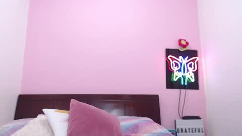 Snapshot of danika_bellaa chatting on February 2025 09:36:01 PM K A R O L online show from February 2025 09:36:01 PM