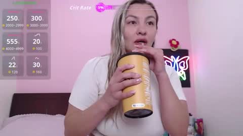 Snapshot of danika_bellaa chatting on November 2025 09:57:02 PM K A R O L online show from November 2025 09:57:02 PM