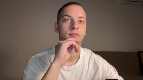 danila online show from November 2025 09:57:02 PM