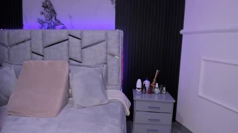 Snapshot of daniphoenixx chatting on February 2025 08:14:02 PM Dani Phonenix online show from February 2025 08:14:02 PM