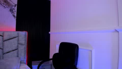 Snapshot of daniphoenixx chatting on September 2025 07:57:01 PM Dani Phonenix online show from September 2025 07:57:01 PM