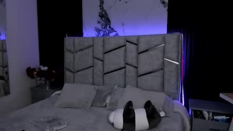 Snapshot of daniphoenixx chatting on September 2025 02:19:01 PM Dani Phonenix online show from September 2025 02:19:01 PM