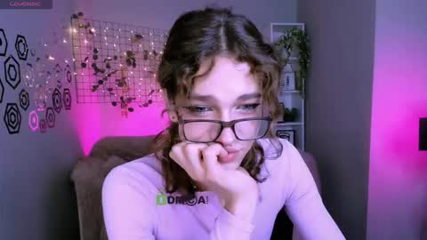 dann foxy online show from October 2025 07:36:02 PM