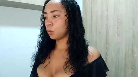 Snapshot of danna__ross chatting on June 2026 02:57:02 AM Danna Ross online show from June 2026 02:57:02 AM