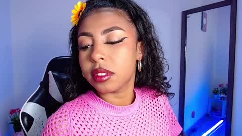 Danna online show from February 2025 12:06:02 PM