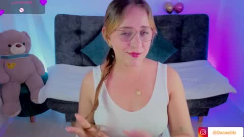 Danna online show from April 2026 06:56:02 PM