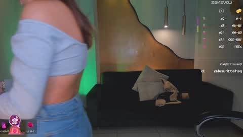 Snapshot of dannacruz_ chatting on February 2025 04:36:01 PM Danna Cruz online show from February 2025 04:36:01 PM