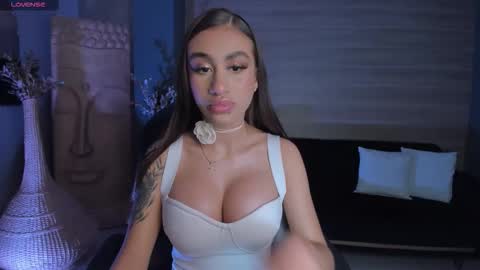 Snapshot of dannacruz_ chatting on September 2025 07:03:01 PM Danna Cruz online show from September 2025 07:03:01 PM