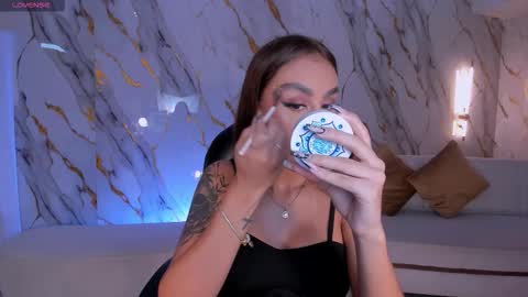 Snapshot of dannacruz_ chatting on November 2025 07:23:01 PM Danna Cruz online show from November 2025 07:23:01 PM