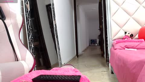 Snapshot of dannadoll69 chatting on February 2025 11:49:02 AM Dannamunoz130 online show from February 2025 11:49:02 AM