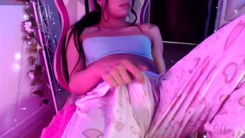 Snapshot of dannadoll69 chatting on March 2025 06:11:01 PM Dannamunoz130 online show from March 2025 06:11:01 PM