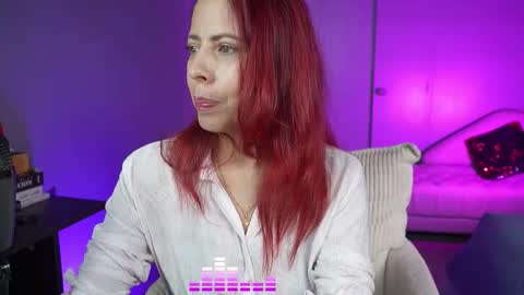 Danna online show from October 2025 09:59:01 PM
