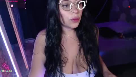 Snapshot of danniela_james chatting on July 2026 03:33:02 AM danna online show from July 2026 03:33:02 AM