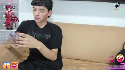 Snapshot of danniels_sweet chatting on December 2024 06:12:02 PM danniels_sweet online show from December 2024 06:12:02 PM