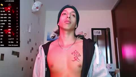 phantom555 online show from December 2025 07:21:01 PM