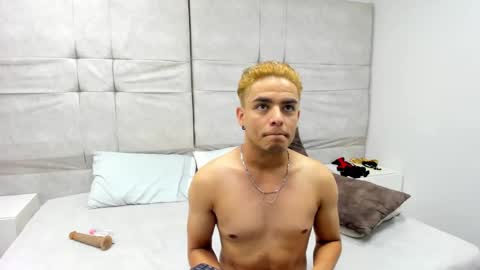 Snapshot of danny_butt_ chatting on December 2024 02:49:02 PM Daniel online show from December 2024 02:49:02 PM