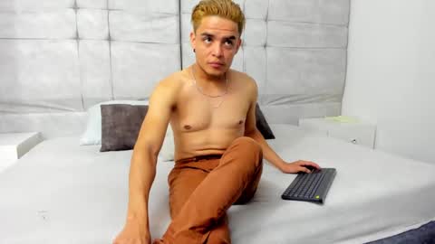 Snapshot of danny_butt_ chatting on December 2024 11:41:01 AM Daniel online show from December 2024 11:41:01 AM