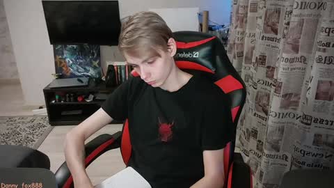 Snapshot of danny_fox888 chatting on January 2025 05:00:02 PM Daniel online show from January 2025 05:00:02 PM