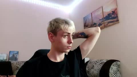 Snapshot of danny_fox888 chatting on October 2025 01:50:02 PM Daniel online show from October 2025 01:50:02 PM