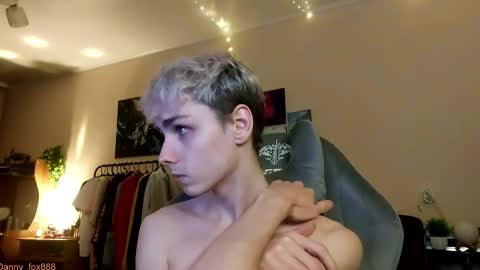 Snapshot of danny_fox888 chatting on December 2025 08:25:02 PM Daniel online show from December 2025 08:25:02 PM