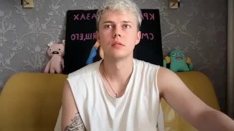 Snapshot of danny_love01 chatting on June 2026 09:45:02 AM danny online show from June 2026 09:45:02 AM