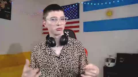 Danny online show from October 2025 09:49:01 AM