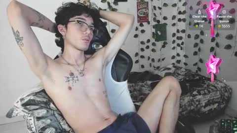 Snapshot of danny_phantom_09 chatting on October 2025 03:40:02 AM danny_phantom_09 online show from October 2025 03:40:02 AM