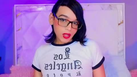 Snapshot of dannyhot__ chatting on July 2026 10:04:01 PM Danny online show from July 2026 10:04:01 PM