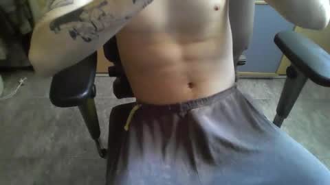 Snapshot of dannylbnz chatting on October 2025 08:37:01 AM Danny L. online show from October 2025 08:37:01 AM