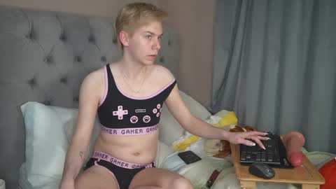 danny scott online show from April 2026 09:39:33 PM