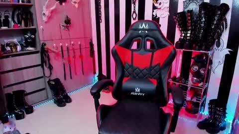 Snapshot of dante_infernos chatting on February 2025 02:35:02 PM Dante online show from February 2025 02:35:02 PM