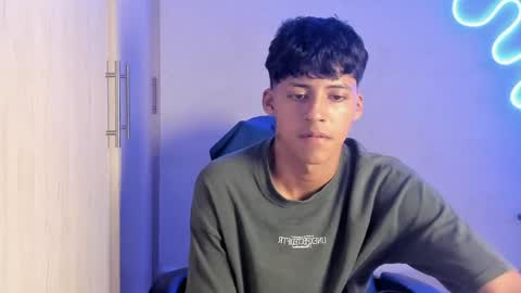 dante_martinez1 online show from April 2026 10:24:02 PM