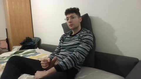 Snapshot of dantheman233 chatting on December 2024 08:15:01 AM Daniel online show from December 2024 08:15:01 AM