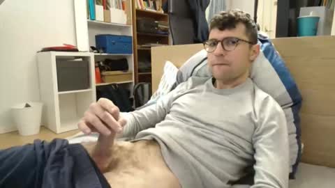 Snapshot of dantheman233 chatting on October 2025 08:20:01 AM Daniel online show from October 2025 08:20:01 AM