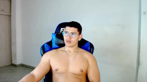 Dantraxx online show from February 2026 08:39:01 PM