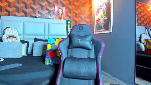 Dany online show from February 2025 10:49:02 AM