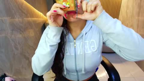 Dany online show from October 2025 01:13:01 PM