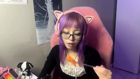 danyelleeyermann online show from April 2026 02:28:02 PM