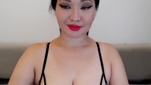 Snapshot of danymeen chatting on October 2025 08:18:01 AM DanyMeen online show from October 2025 08:18:01 AM