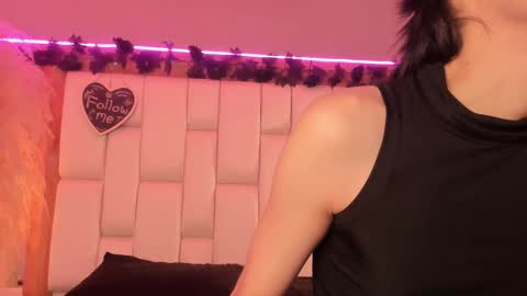 daphne_and_roger online show from March 2026 11:05:02 AM