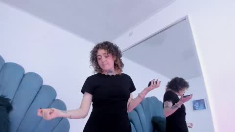 Daphne Blunt online show from December 2024 03:26:01 AM