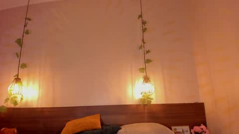 Daphne online show from January 2025 05:49:02 PM