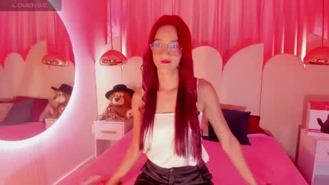 Daphne online show from February 2025 11:41:01 AM