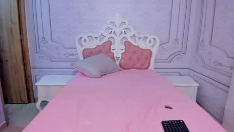 Snapshot of daphne_fox_ chatting on March 2025 08:46:01 AM Daphne  online show from March 2025 08:46:01 AM