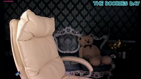 Agatha  online show from October 2025 01:11:01 PM