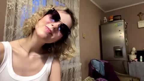 Monika online show from April 2026 05:28:01 PM