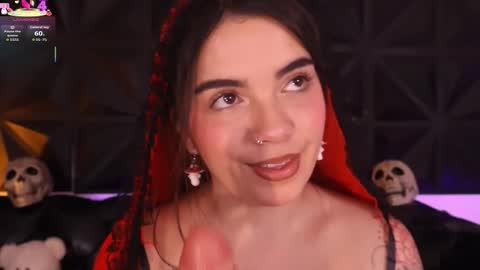 Daphne online show from October 2025 01:45:01 PM