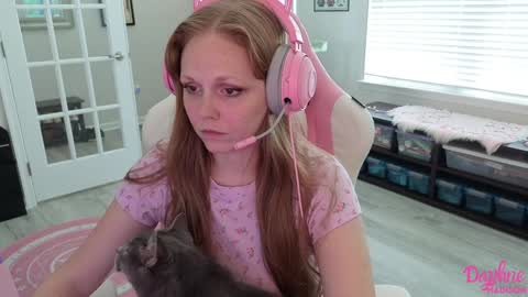 Daphne Madison online show from September 2025 06:02:02 PM