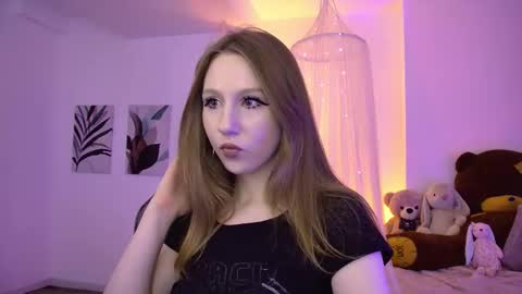 Daria Tate online show from March 2026 12:31:02 PM